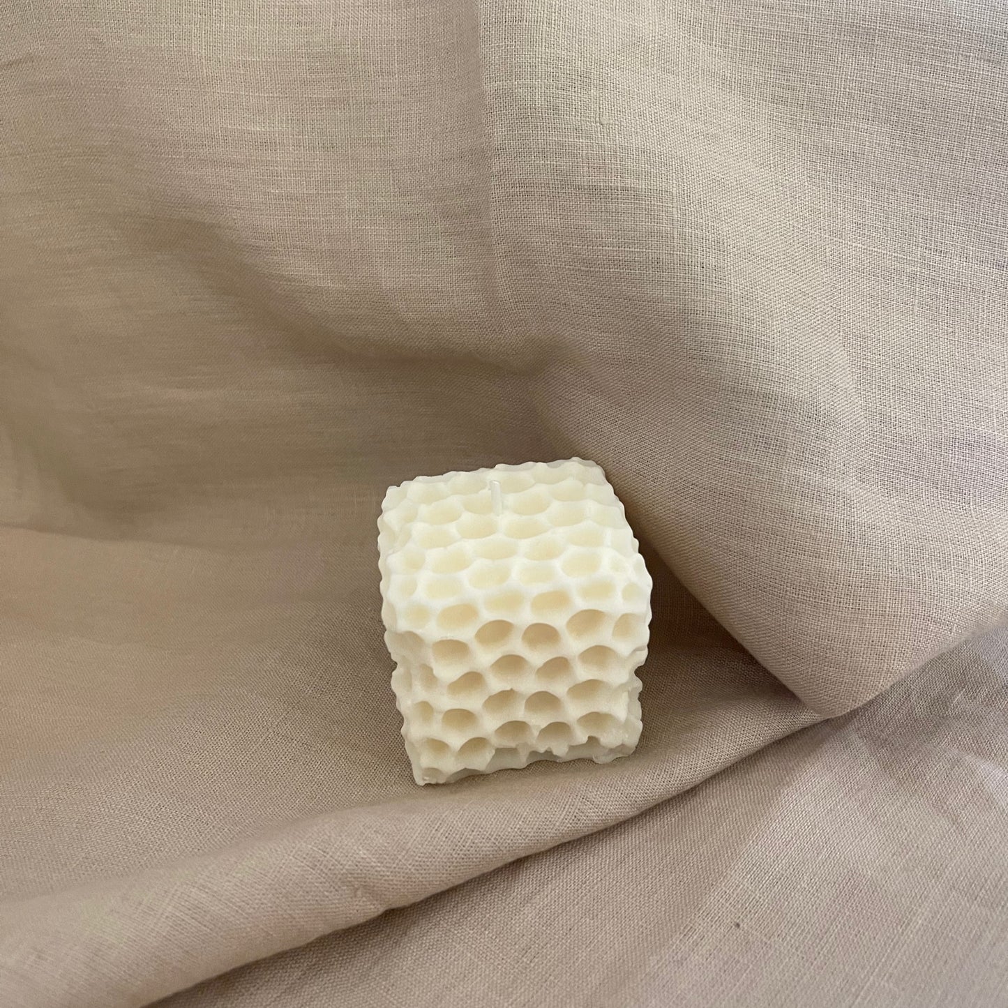 Honeycomb Candle - WHITE